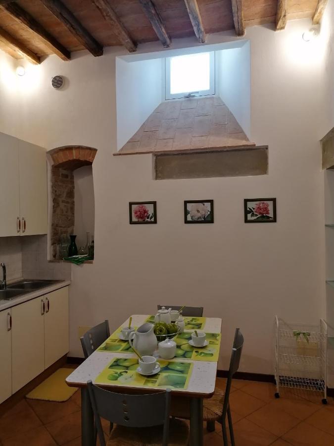 Residenza Le Peonie Lägenhet Todi Exteriör bild